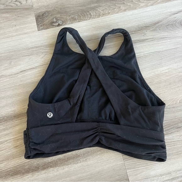 Lululemon Criss Cross Sports Bra Top - Picture 1 of 3